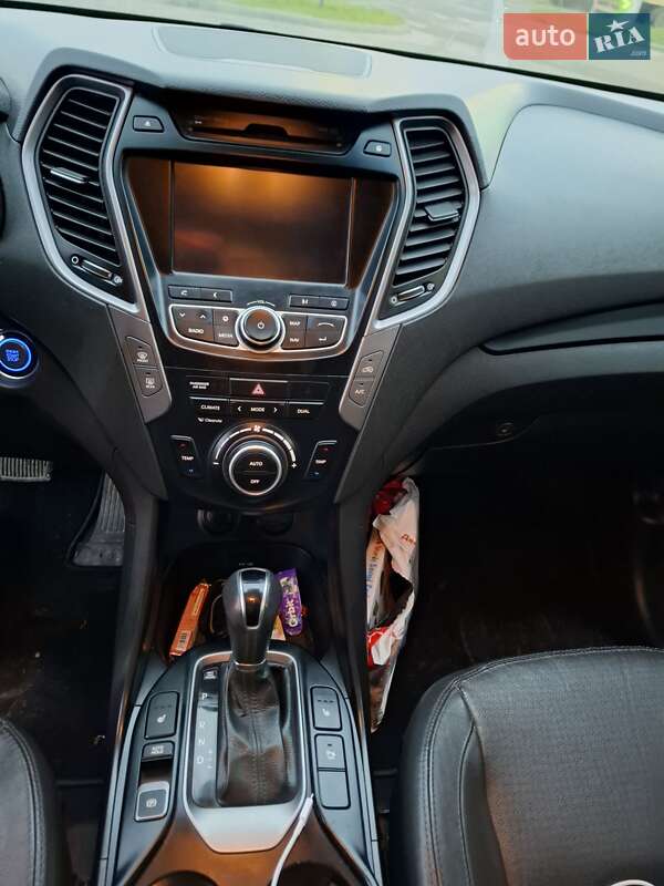 Позашляховик / Кросовер Hyundai Santa FE 2012 в Львові фото 13 Позашляховик / Кросовер Hyundai Santa FE 2012 в Львові