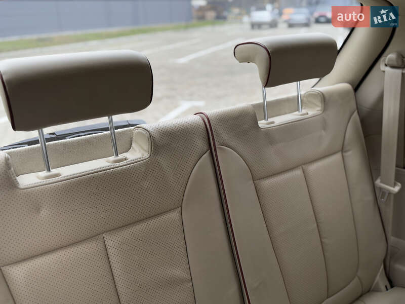 Внедорожник / Кроссовер Hyundai Santa FE 2009 в Ивано-Франковске