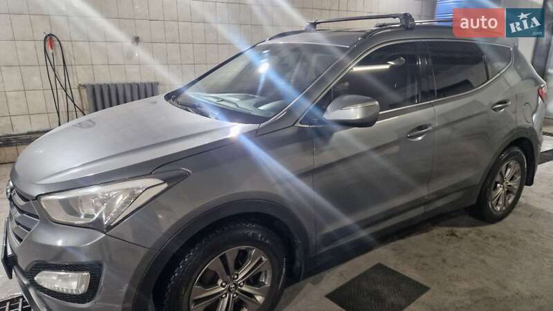 Внедорожник / Кроссовер Hyundai Santa FE 2012 в Харькове