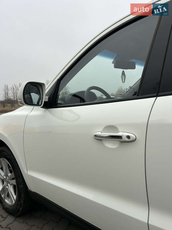 Внедорожник / Кроссовер Hyundai Santa FE 2011 в Коломые