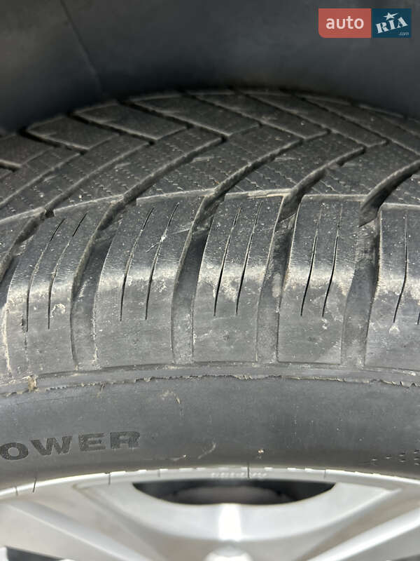 Внедорожник / Кроссовер Hyundai Santa FE 2011 в Коломые