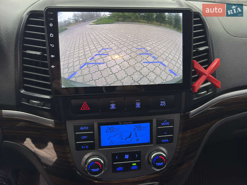 Позашляховик / Кросовер Hyundai Santa FE 2011 в Павлограді