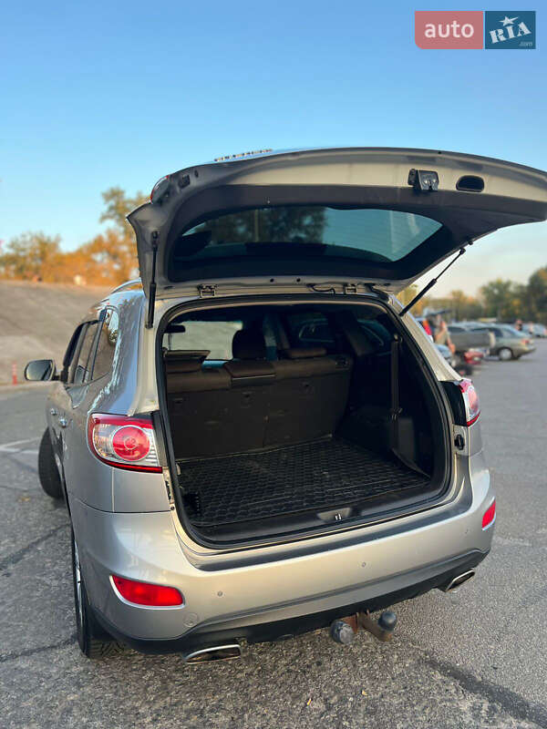 Внедорожник / Кроссовер Hyundai Santa FE 2011 в Киеве