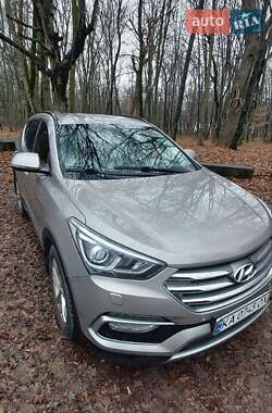 Внедорожник / Кроссовер Hyundai Santa FE 2017 в Киеве