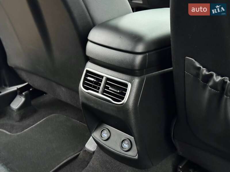 Внедорожник / Кроссовер Hyundai Santa FE 2023 в Киеве