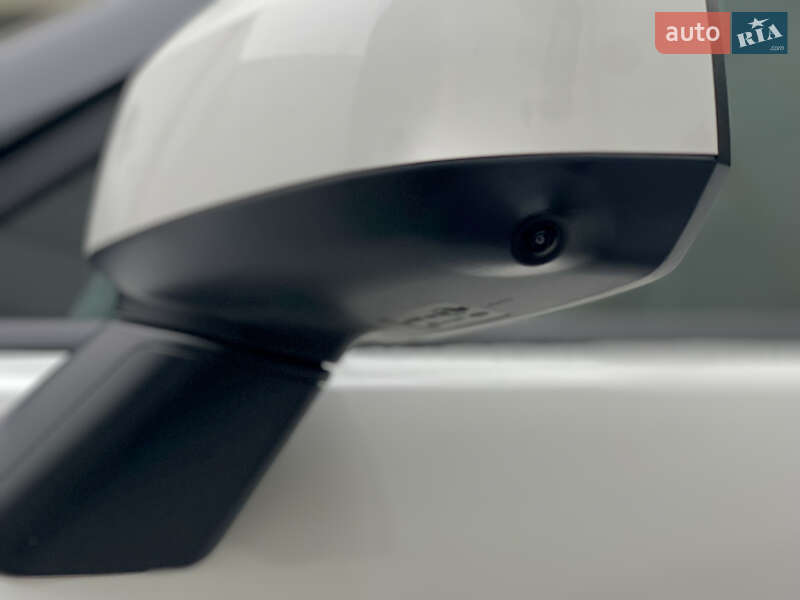 Внедорожник / Кроссовер Hyundai Santa FE 2024 в Киеве