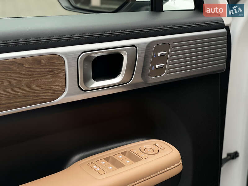 Внедорожник / Кроссовер Hyundai Santa FE 2024 в Киеве