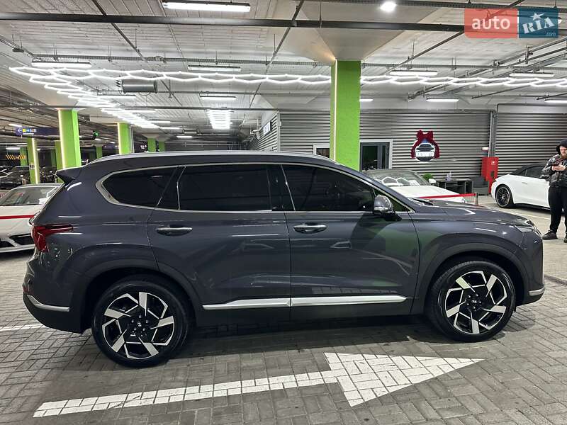 Внедорожник / Кроссовер Hyundai Santa FE 2021 в Киеве