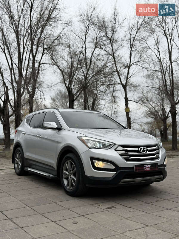 Внедорожник / Кроссовер Hyundai Santa FE 2013 в Запорожье