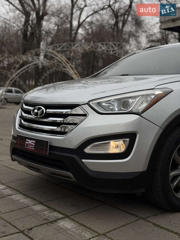 Внедорожник / Кроссовер Hyundai Santa FE 2013 в Запорожье