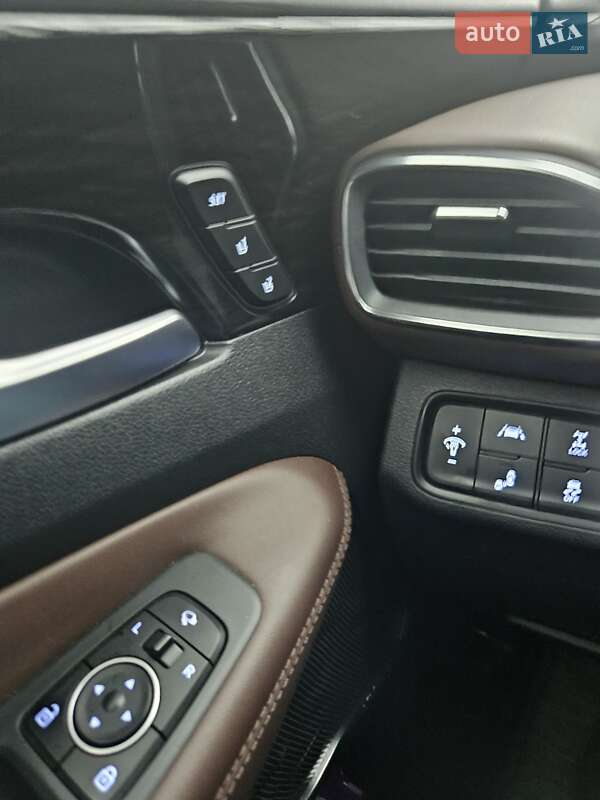 Позашляховик / Кросовер Hyundai Santa FE 2018 в Одесі фото 13 Позашляховик / Кросовер Hyundai Santa FE 2018 в Одесі