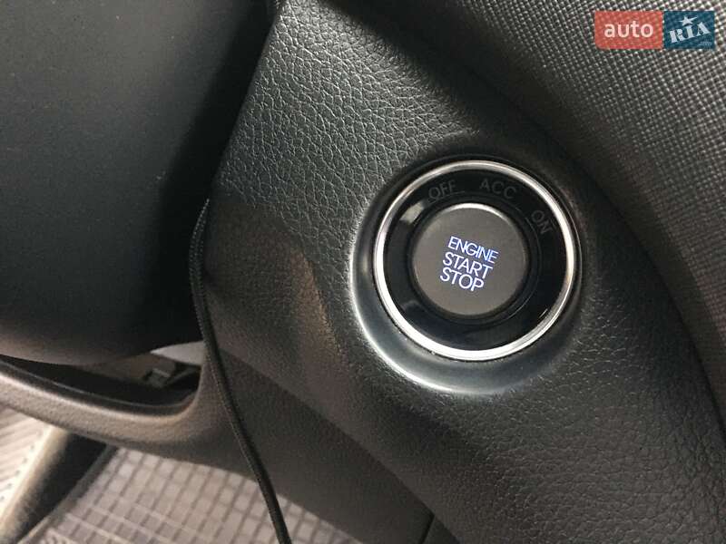 Позашляховик / Кросовер Hyundai Santa FE 2013 в Одесі