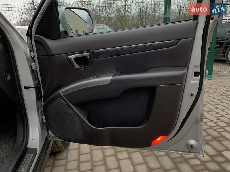 Внедорожник / Кроссовер Hyundai Santa FE 2011 в Бердичеве