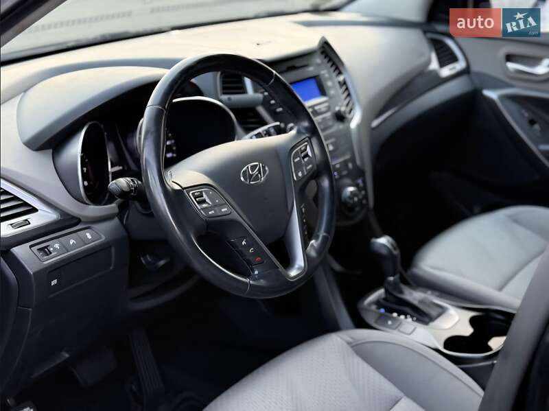 Внедорожник / Кроссовер Hyundai Santa FE 2013 в Запорожье