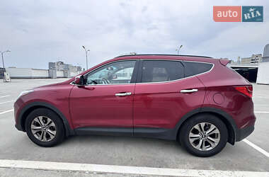 Внедорожник / Кроссовер Hyundai Santa FE 2015 в Киеве