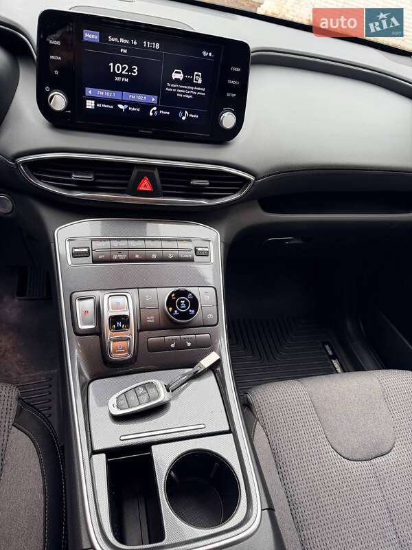 Позашляховик / Кросовер Hyundai Santa FE 2022 в Полтаві