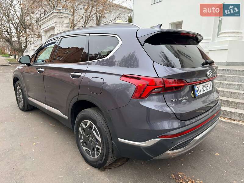 Позашляховик / Кросовер Hyundai Santa FE 2022 в Полтаві