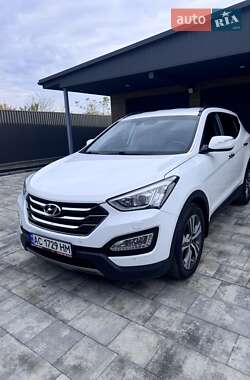 Внедорожник / Кроссовер Hyundai Santa FE 2012 в Нововолынске