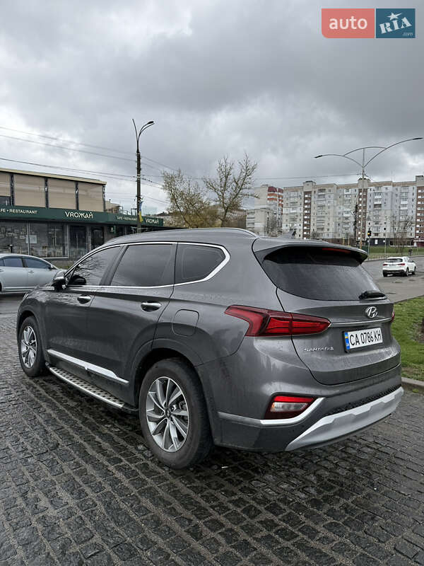 Позашляховик / Кросовер Hyundai Santa FE 2019 в Умані