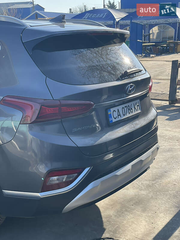 Позашляховик / Кросовер Hyundai Santa FE 2019 в Умані