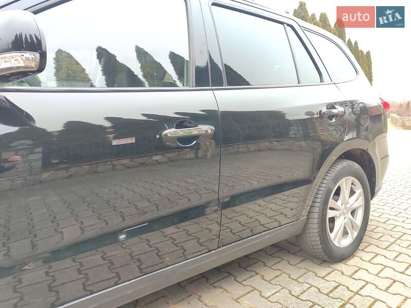 Позашляховик / Кросовер Hyundai Santa FE 2010 в Івано-Франківську