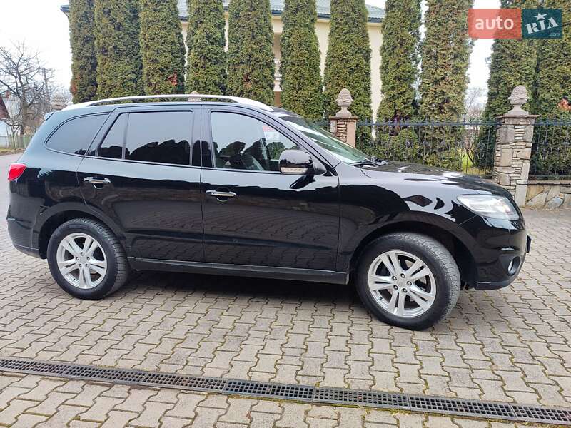 Позашляховик / Кросовер Hyundai Santa FE 2010 в Івано-Франківську