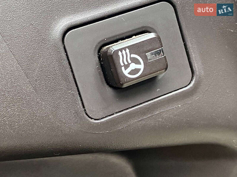 Позашляховик / Кросовер Hyundai Santa FE 2013 в Львові