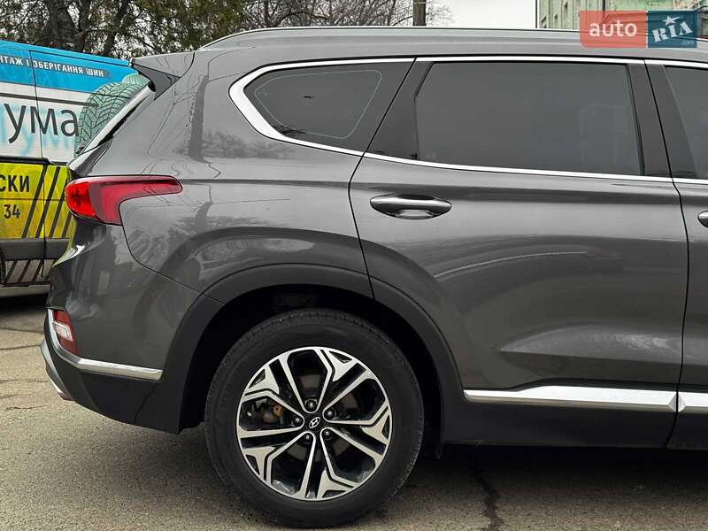 Внедорожник / Кроссовер Hyundai Santa FE 2019 в Киеве фото 12 Внедорожник / Кроссовер Hyundai Santa FE 2019 в Киеве