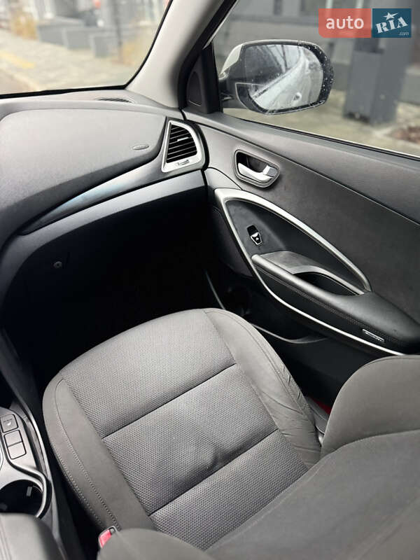 Позашляховик / Кросовер Hyundai Santa FE 2017 в Чернігові фото 16 Позашляховик / Кросовер Hyundai Santa FE 2017 в Чернігові