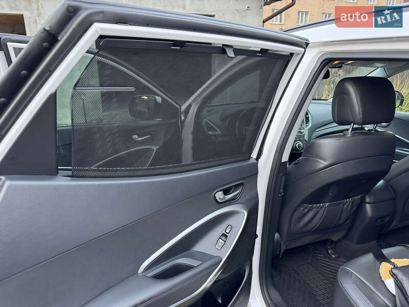 Позашляховик / Кросовер Hyundai Santa FE 2016 в Кам'янець-Подільському