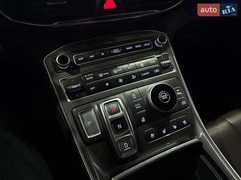 Позашляховик / Кросовер Hyundai Santa FE 2021 в Києві