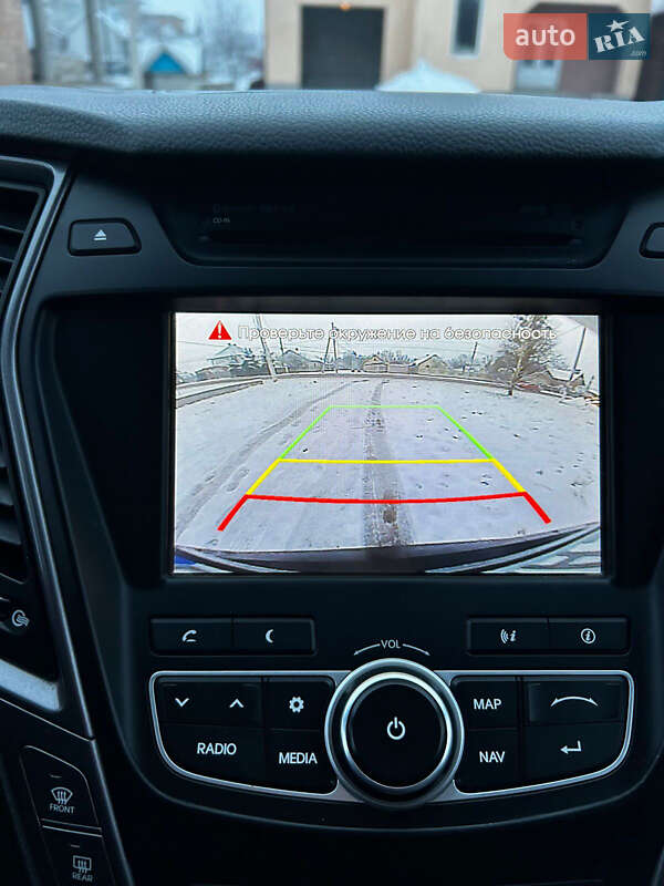 Позашляховик / Кросовер Hyundai Santa FE 2015 в Чернівцях