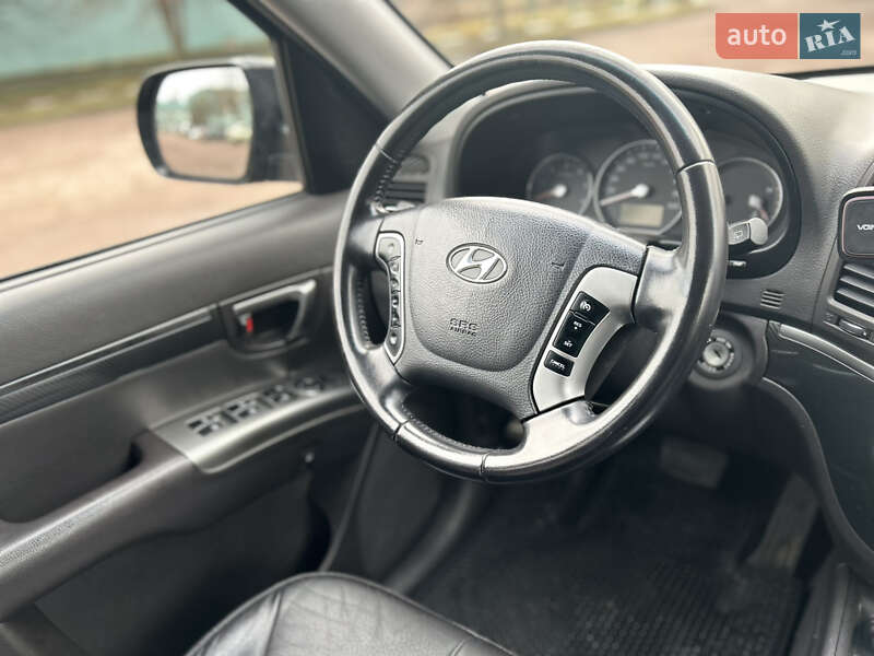 Внедорожник / Кроссовер Hyundai Santa FE 2011 в Житомире