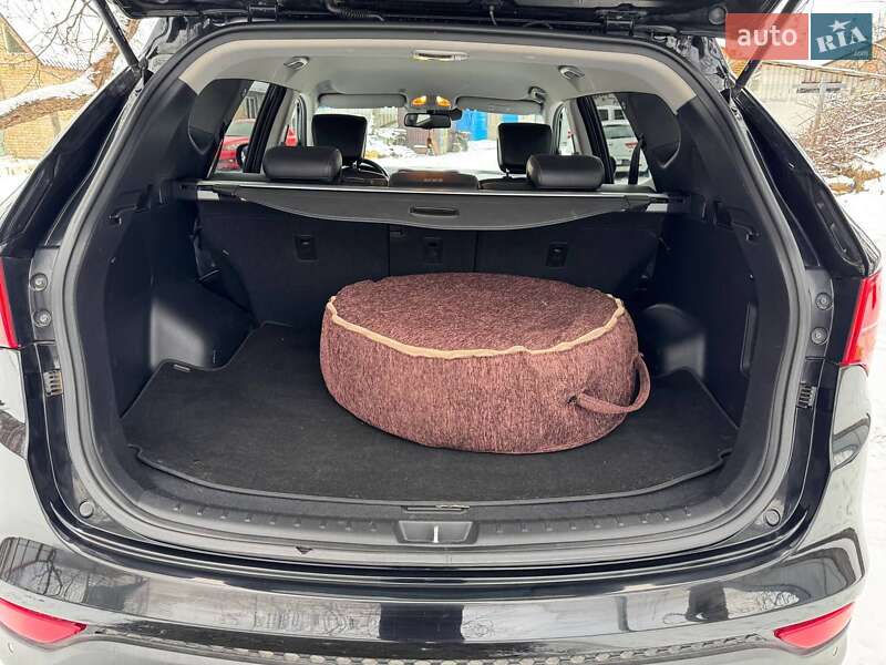 Внедорожник / Кроссовер Hyundai Santa FE 2013 в Киеве