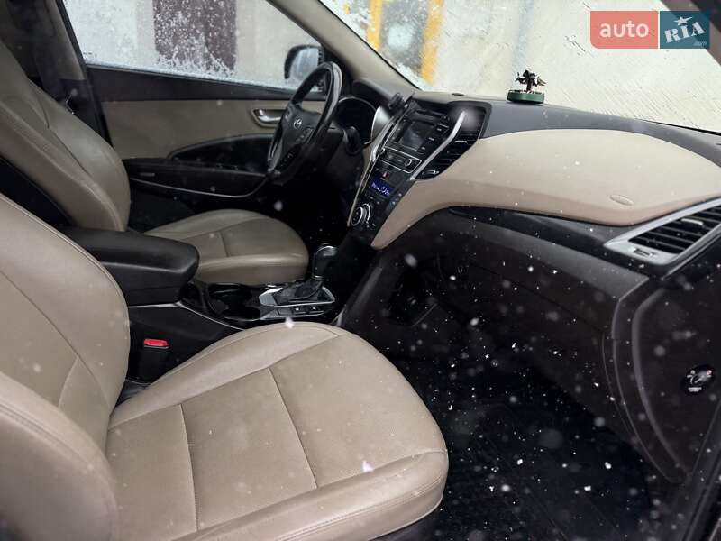 Позашляховик / Кросовер Hyundai Santa FE 2017 в Коломиї