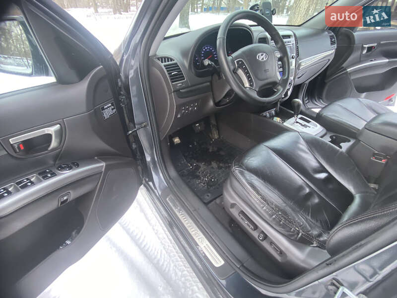 Позашляховик / Кросовер Hyundai Santa FE 2011 в Полтаві