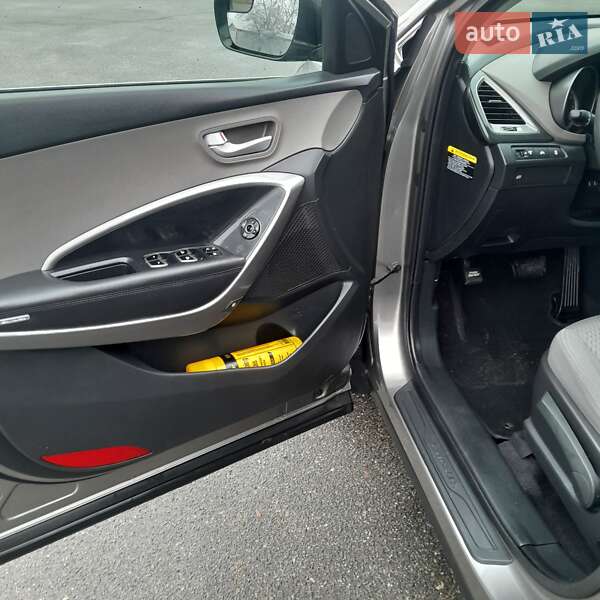 Позашляховик / Кросовер Hyundai Santa FE 2015 в Бердичеві фото 15 Позашляховик / Кросовер Hyundai Santa FE 2015 в Бердичеві