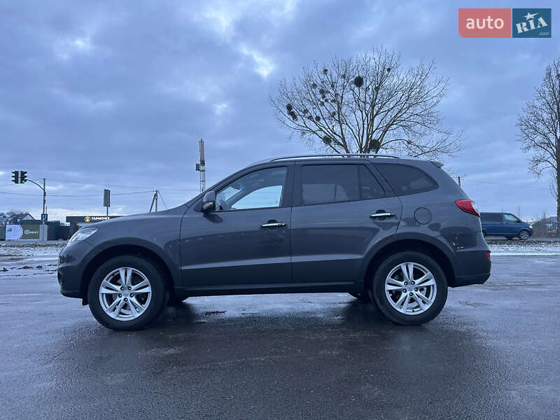 Внедорожник / Кроссовер Hyundai Santa FE 2010 в Луцке