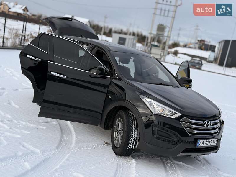 Позашляховик / Кросовер Hyundai Santa FE 2015 в Львові