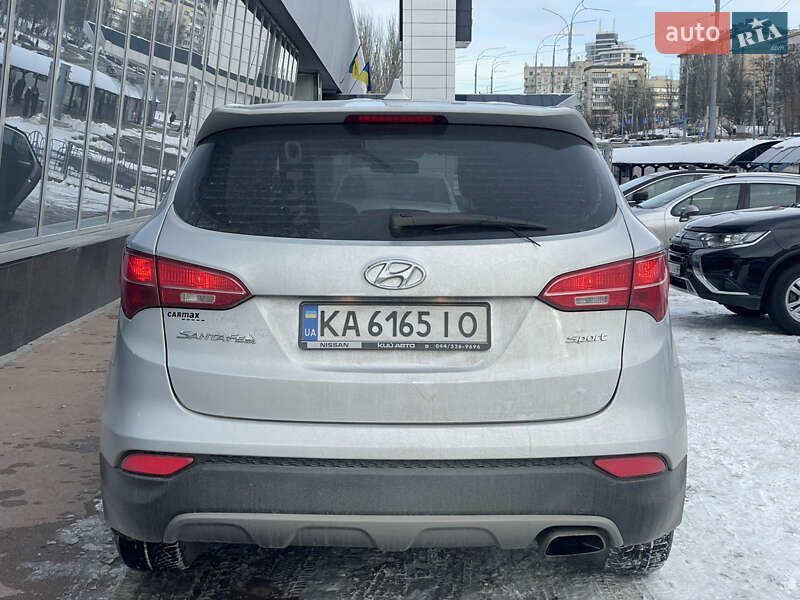 Внедорожник / Кроссовер Hyundai Santa FE 2015 в Киеве