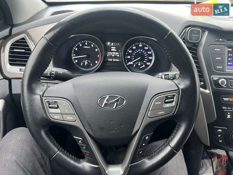 Позашляховик / Кросовер Hyundai Santa FE 2017 в Одесі