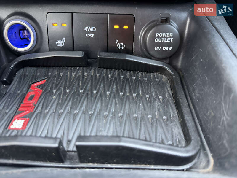 Внедорожник / Кроссовер Hyundai Santa FE 2008 в Ровно