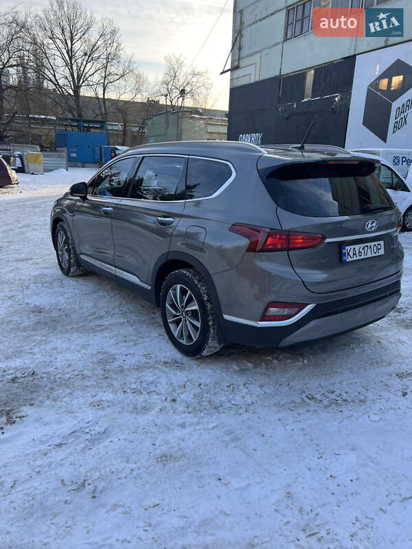 Внедорожник / Кроссовер Hyundai Santa FE 2018 в Киеве фото 6 Внедорожник / Кроссовер Hyundai Santa FE 2018 в Киеве