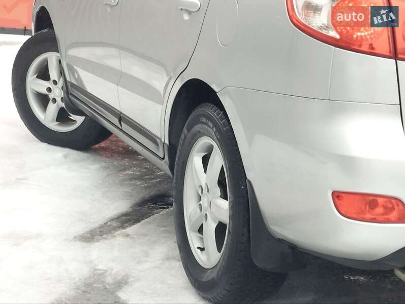 Внедорожник / Кроссовер Hyundai Santa FE 2008 в Киеве