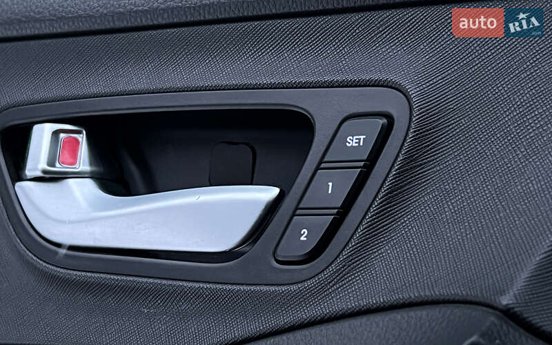 Внедорожник / Кроссовер Hyundai Santa FE 2013 в Львове