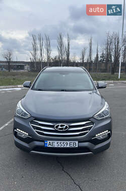 Внедорожник / Кроссовер Hyundai Santa FE 2016 в Кривом Роге