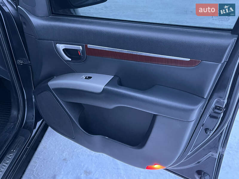 Внедорожник / Кроссовер Hyundai Santa FE 2009 в Мукачево