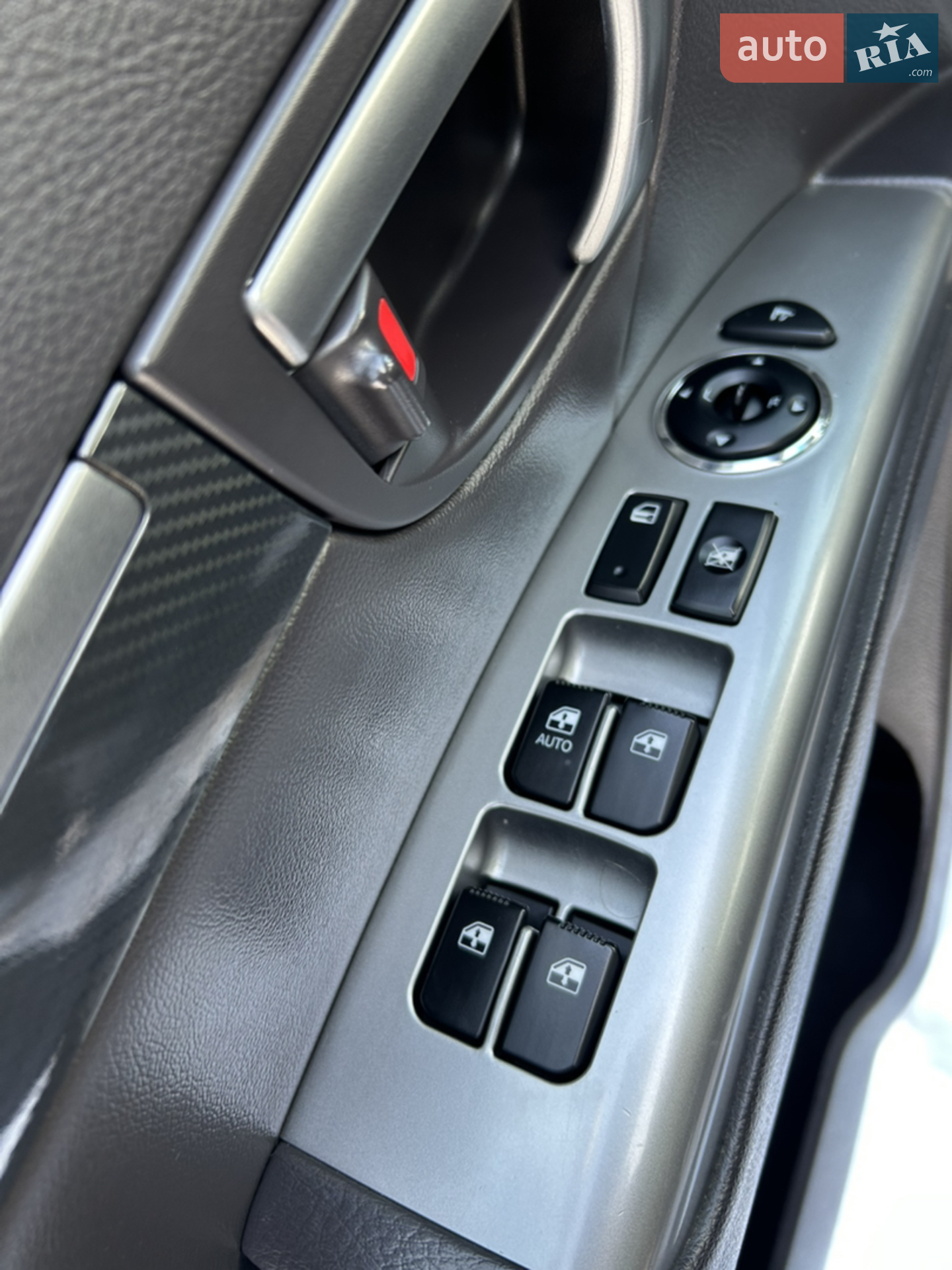 2011 Hyundai Santa Fe - мініатюра 18
