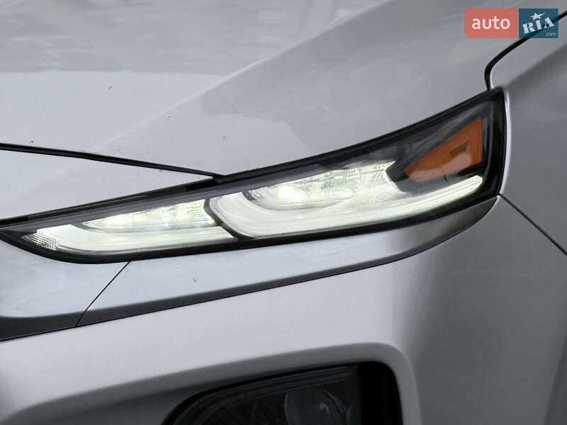 Внедорожник / Кроссовер Hyundai Santa FE 2019 в Одессе