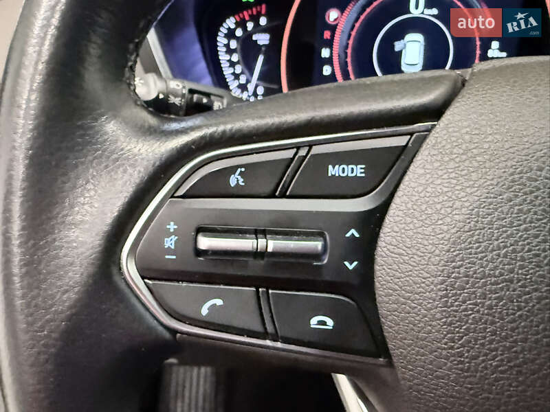 Внедорожник / Кроссовер Hyundai Santa FE 2019 в Одессе